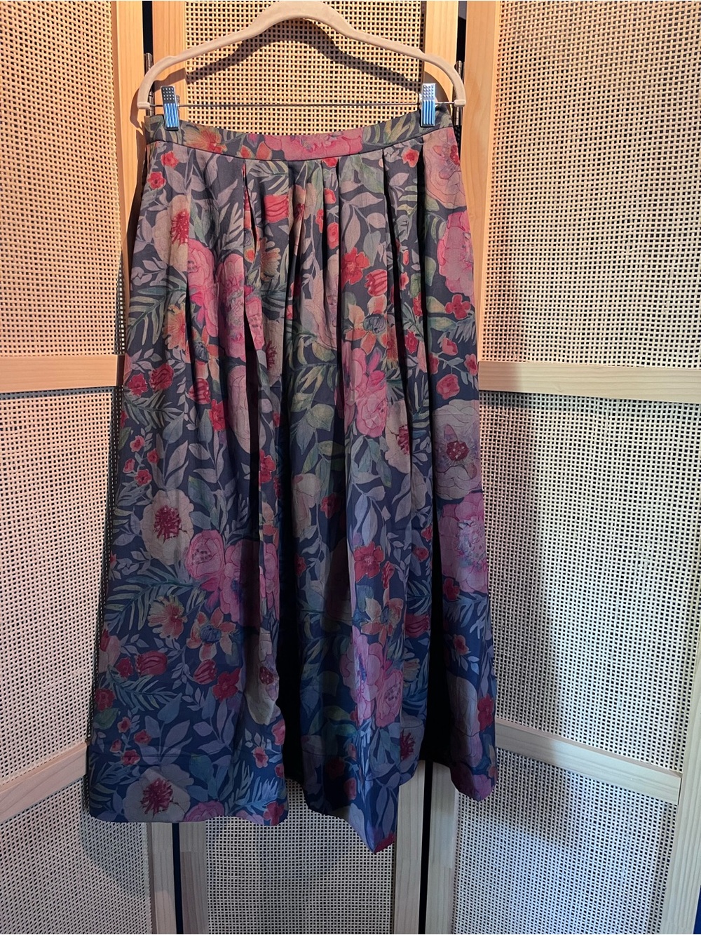NWT Promesa Women’s L Floral Skirt